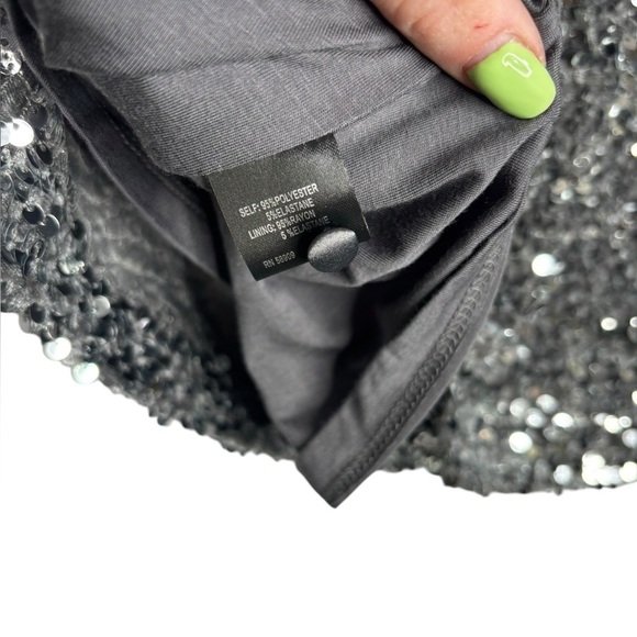 NWT Alex Marie Lia Sequin Velvet Top Silver Crew Neck Short Sleeve Size Small - Picture 8 of 11